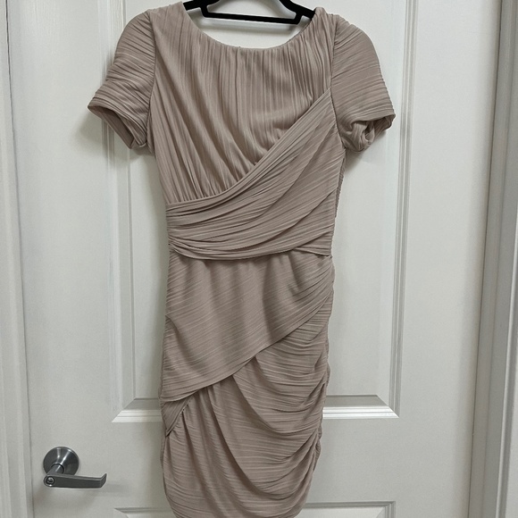 Halston Heritage Taupe Draped Ruched Cocktail Dress Size 6 - Picture 1 of 9